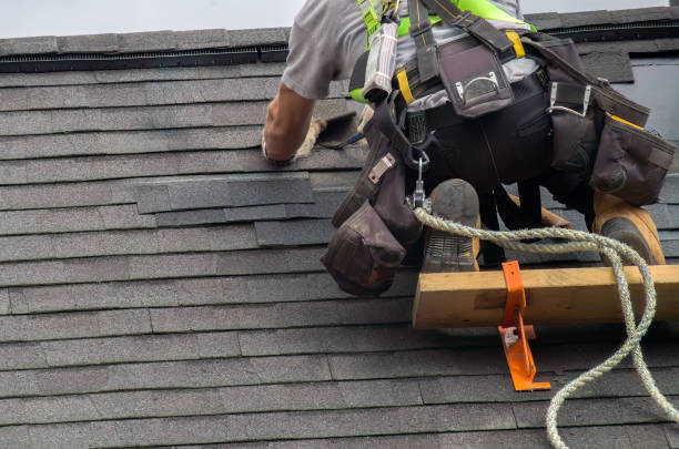 Best Roof Maintenance Services  in Mccom, OH